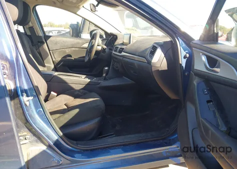 2018 Mazda Mazda3 Sport из США, поврежденный, VIN 3MZBN1U77JM181049